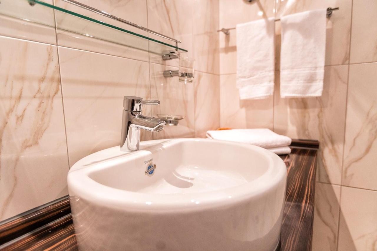 Hotel Krone Friesenheim  Eksteriør billede